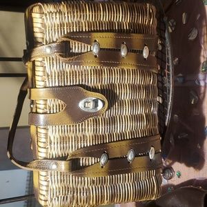 60s vintage wicker basket bag (preowned)